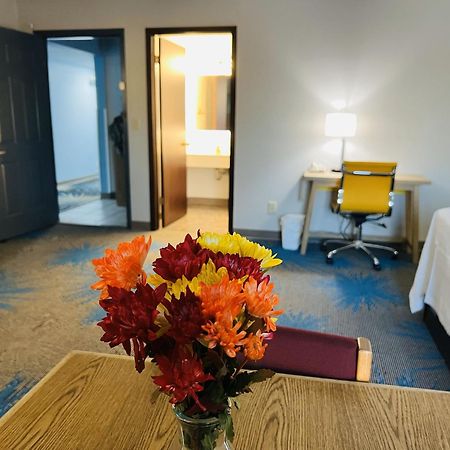 Days Inn By Wyndham Jamestown Dış mekan fotoğraf